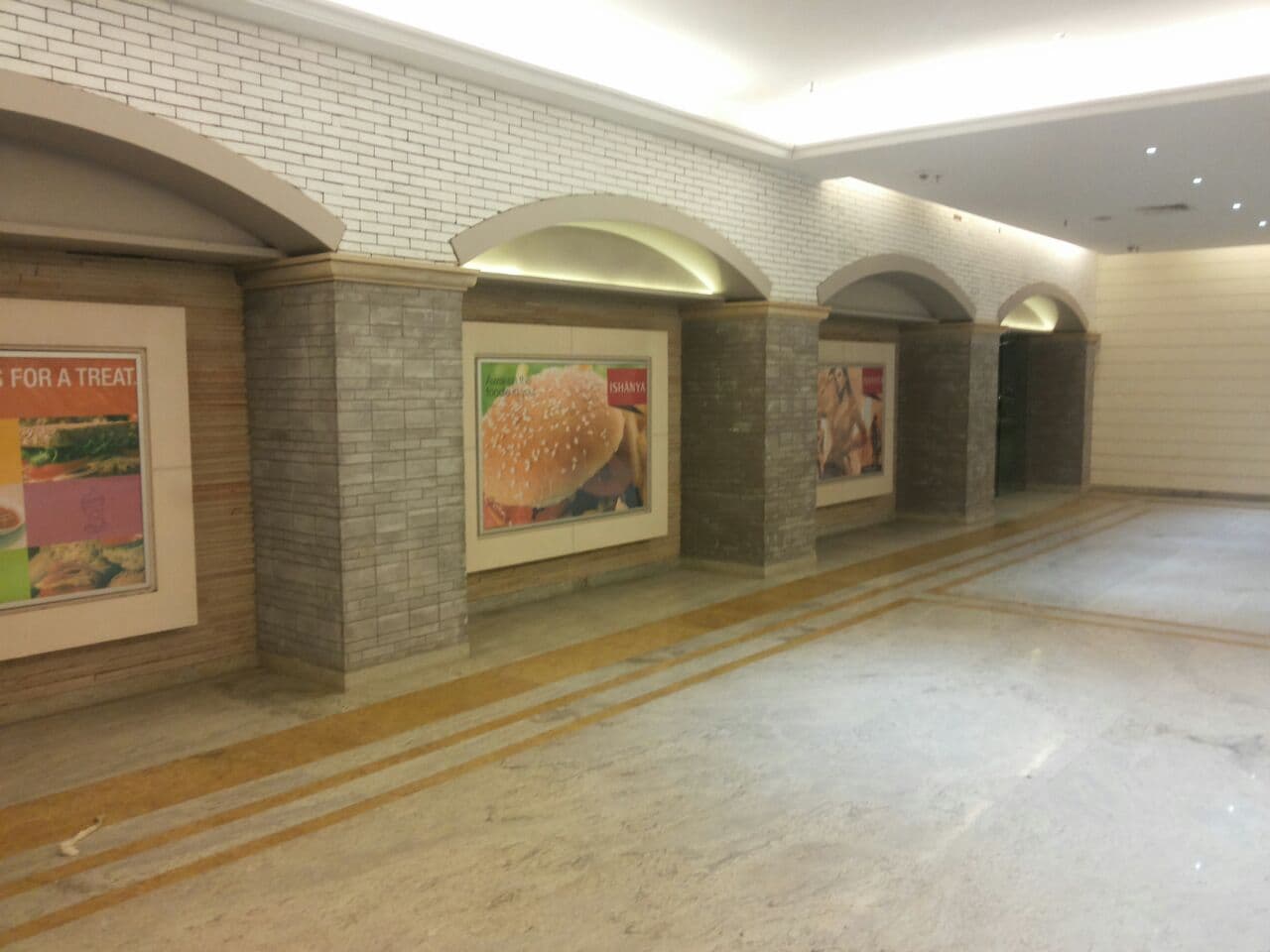 Ishaniya Mall Yerwada Pune - Thumbnail 2